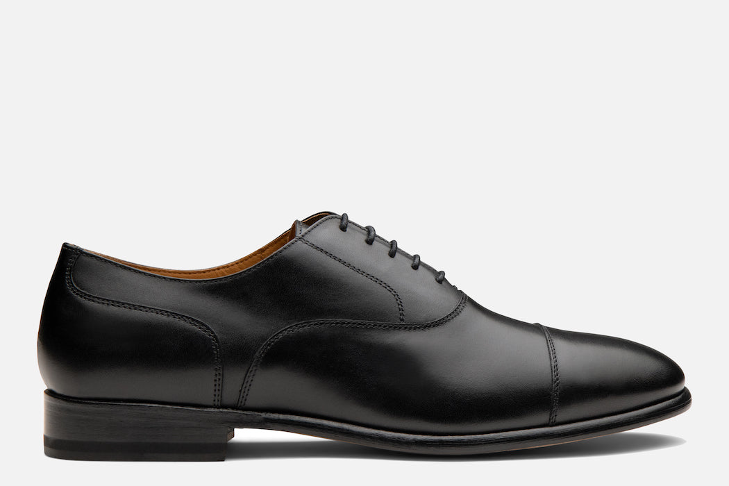 Gordon Rush Jeffrey Cap-Toe Oxford in Black Side View