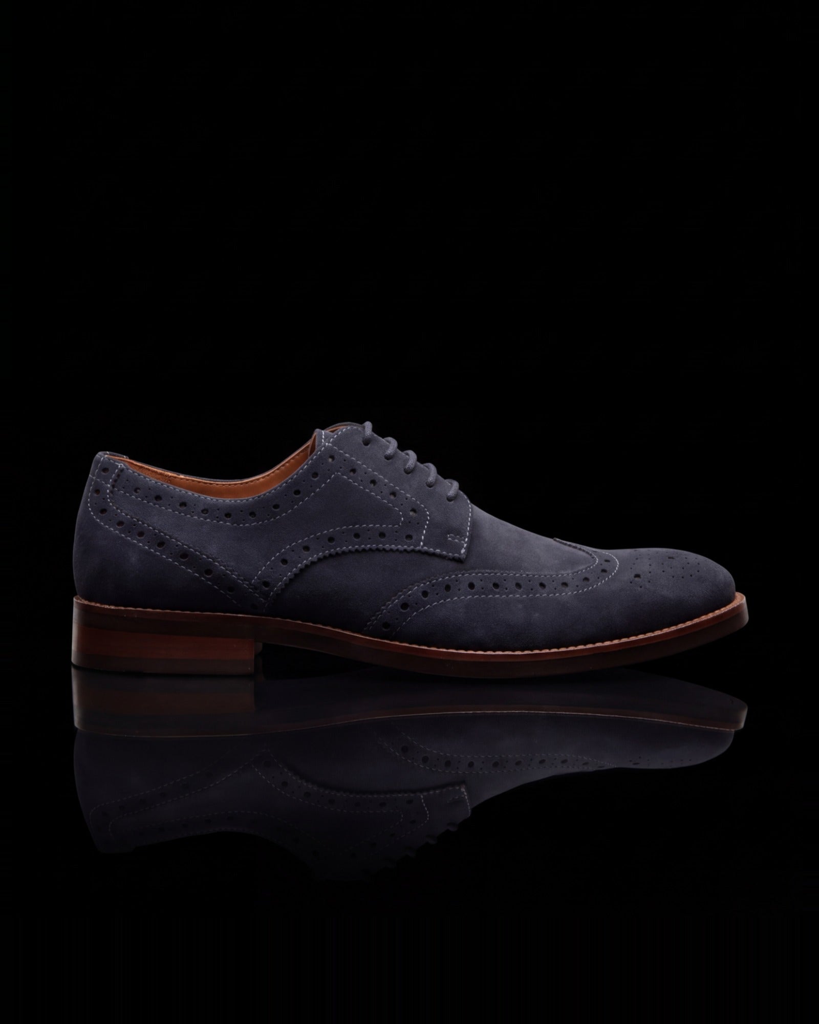 Concord, lace-up in navy suede, side view