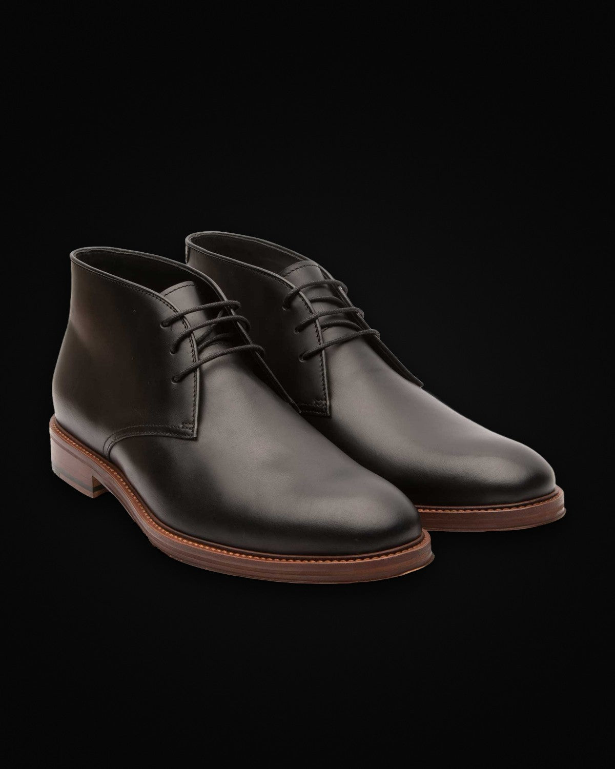 Austin chukka boots in black