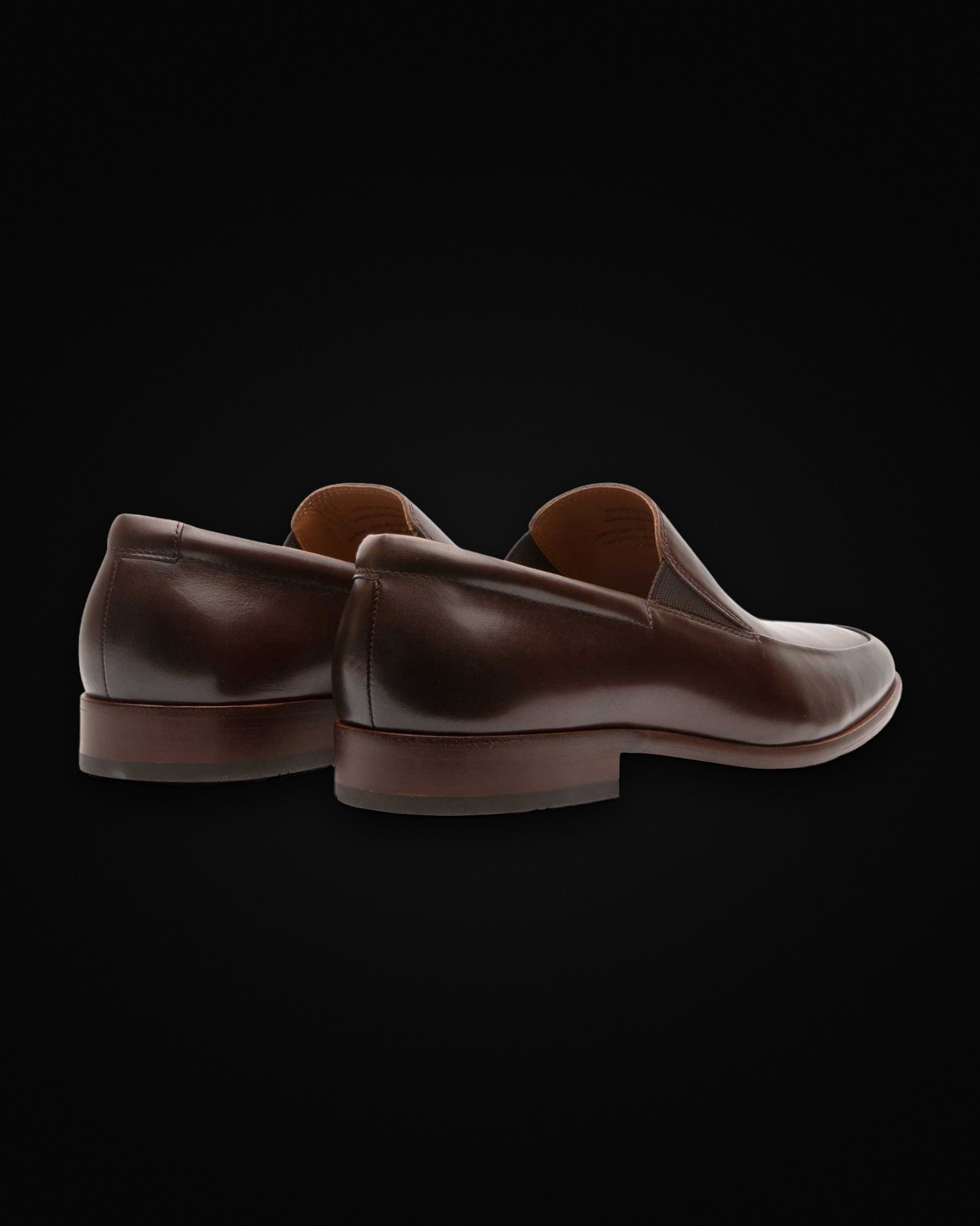 Albany, twin-gore slip-on in brown, view 3 of 5